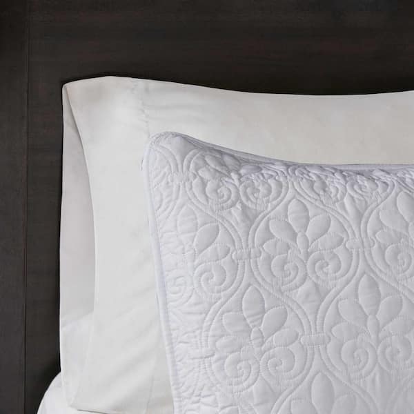 Madison Park Mansfield 3-Piece White Full/Queen Coverlet Set MP13