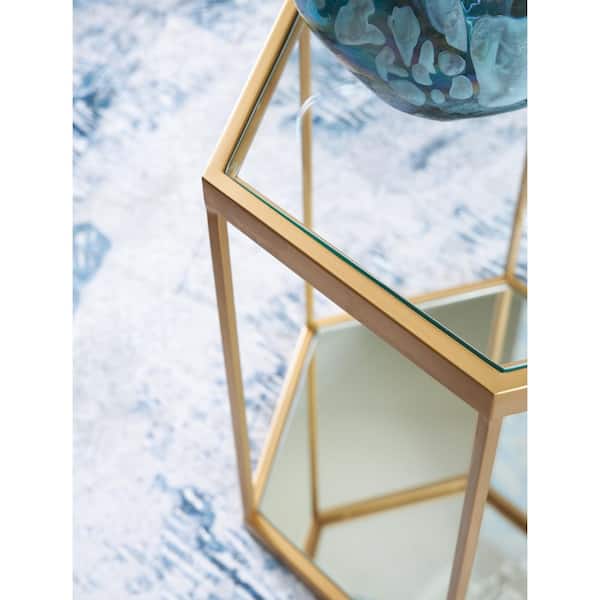Veerwick Accent Table - Gold Finish Veerwick Accent Table - Gold Finish