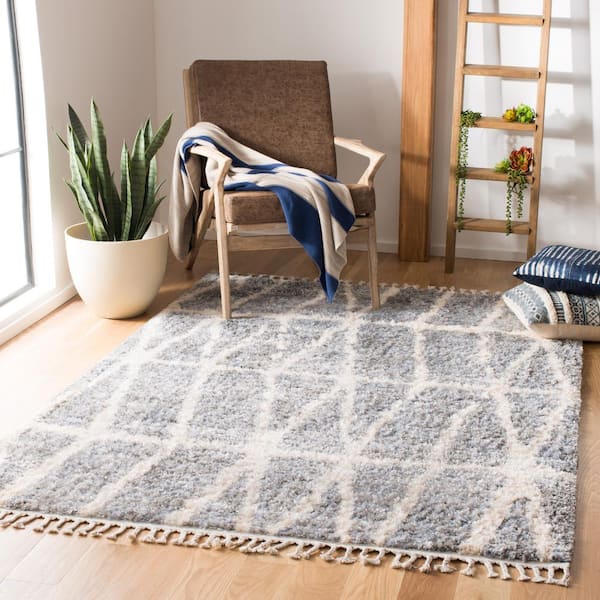Berber Fringe Shag Gray/Cream 9 ft. x 12 ft. Gradient Geometric Area Rug