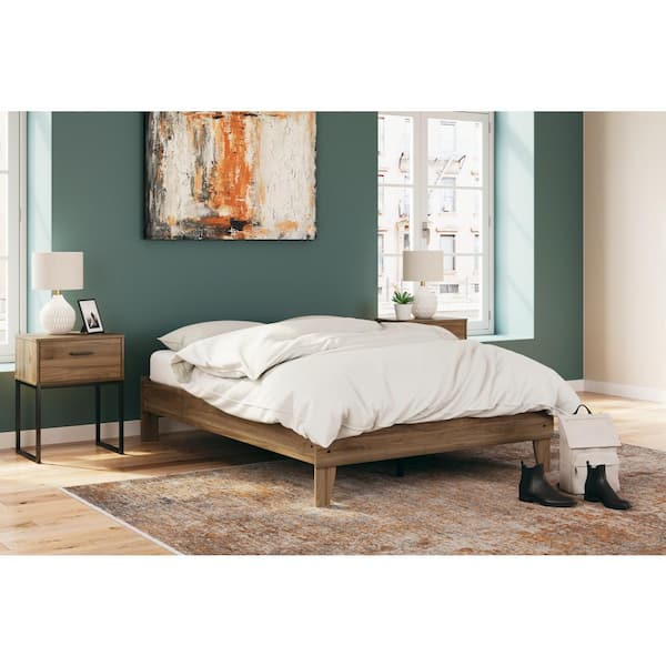 Signature Design By Ashley Deanlow Brown Wood Frame Full Platform Bed