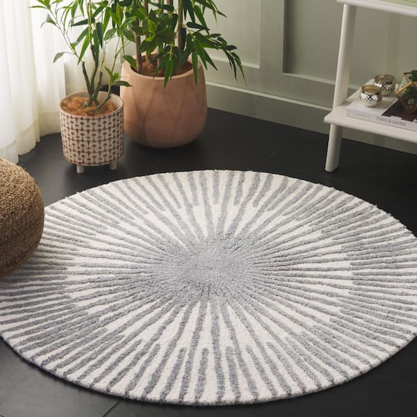 Fifth Avenue 4 ft. x 4 ft. Ivory/Gray Radiant Striped Round Area Rug