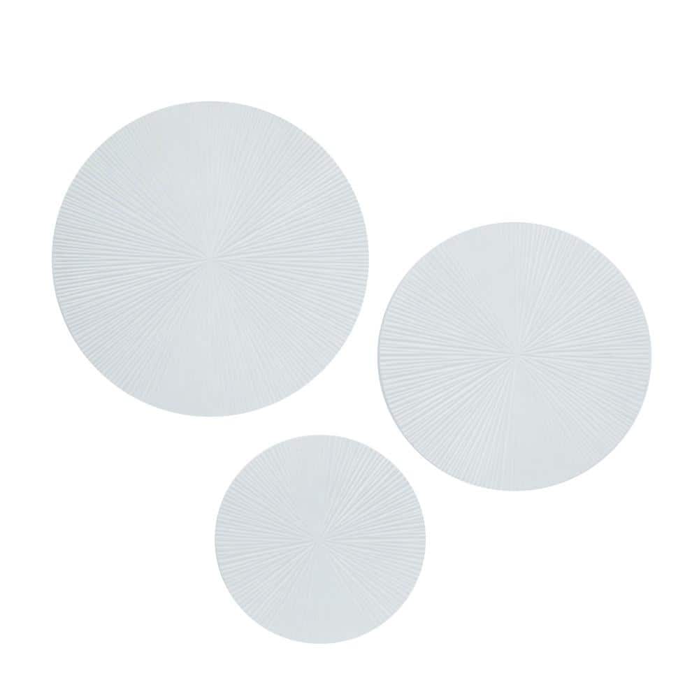 CosmoLiving by Cosmopolitan Wood White Carved Radial Plate Wall Decor (Set of 3)