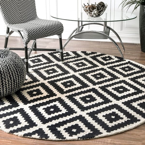 Hand Tufted Kellee Black 8 ft. x 10 ft. Oval Area Rug