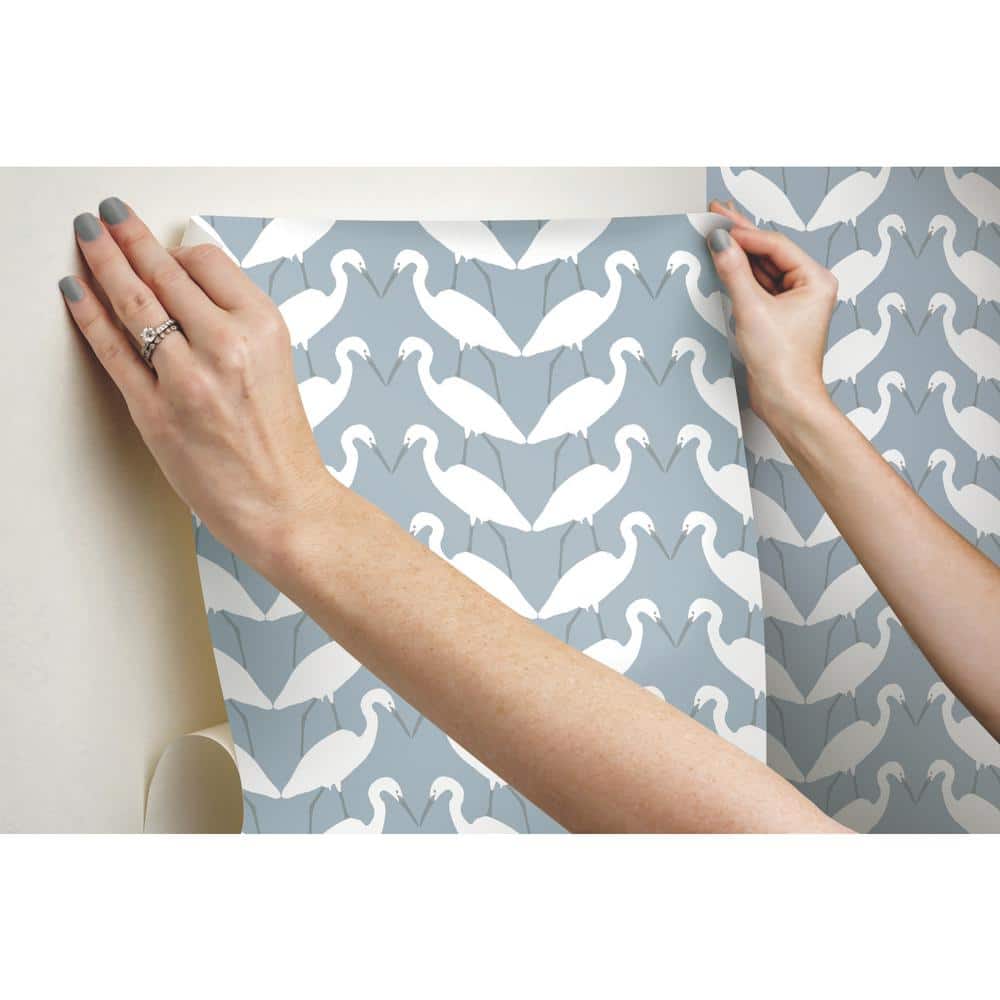 Elegant Blue and White Bird Pattern Peel & Stick Wallpaper