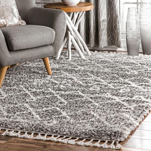 Transitional Kristi Shag 4 ft. x 6 ft. Grey Oval Rug