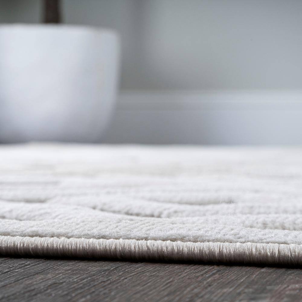 Ivory Geometric Reversible Indoor/Outdoor Area Rug