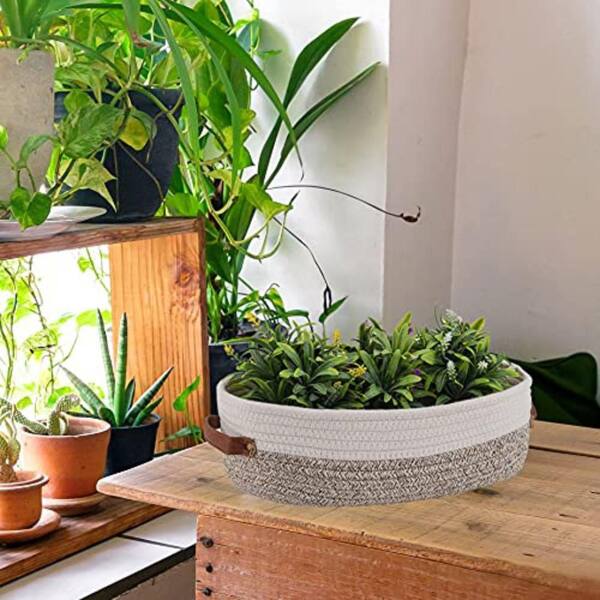 https://images.thdstatic.com/productImages/8a73aa40-936a-4dfc-be39-81bb01c09f23/svn/apricot-stitching-white-bathroom-trays-b094y1hh43-1f_600.jpg