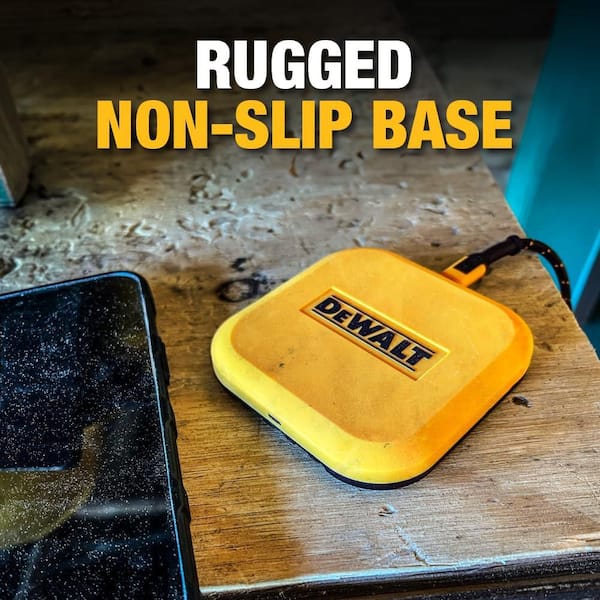 DEWALT Fast Wireless Charging Pad 141 0476 DW2 - The Home Depot