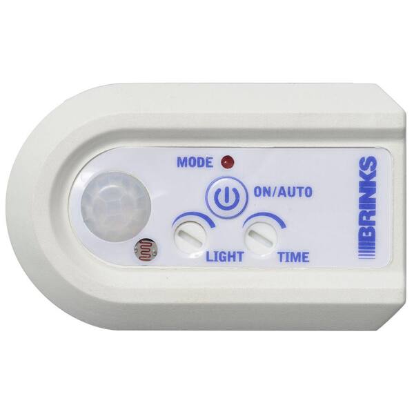 Brinks Indoor Digital Timer with Plug-In Motion Sensor