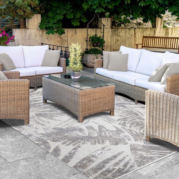 Siesta Slate 5 ft. 2 in. x 7 ft. 2 in. Botanical Modern Indoor/Outdoor Area Rug