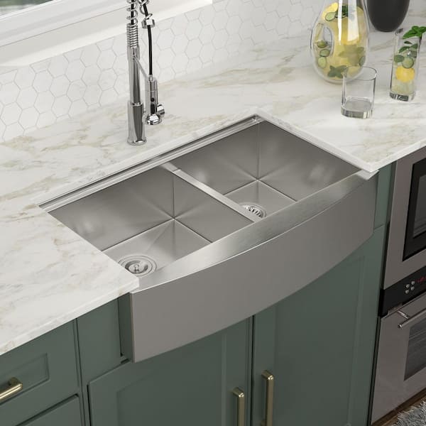 33 in. Farmhouse Apron Front Low Divide Double Bowl 60/40 16-Gauge Stainless Steel Workstation Kitchen Sink