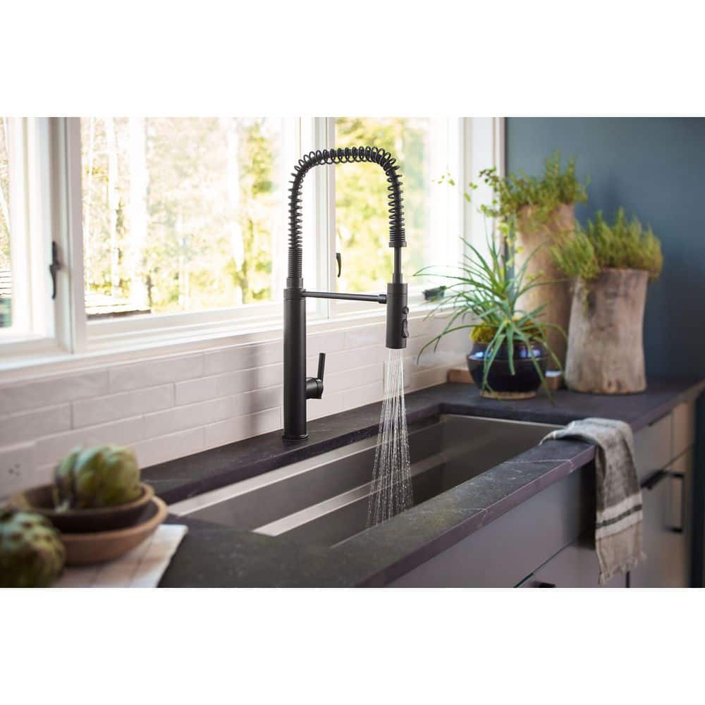 Vibrant French Gold Semi-Professional Kitchen Faucet with Pull-Down Sprayhead
