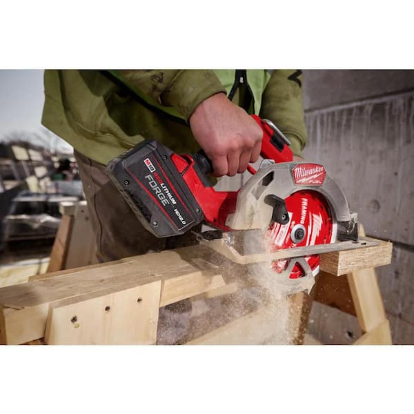 Milwaukee - M18 18V Lithium-Ion REDLITHIUM FORGE HD 12.0 Ah Battery Pack