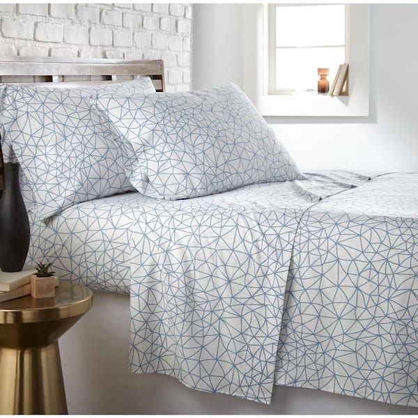 Southshore Fine Linens Geometric Maze 4-Piece Blue Maze on White Microfiber Full Sheet Set