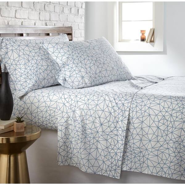 Southshore Fine Linens Geometric Maze 4-Piece Blue Maze on White Microfiber Queen Sheet Set
