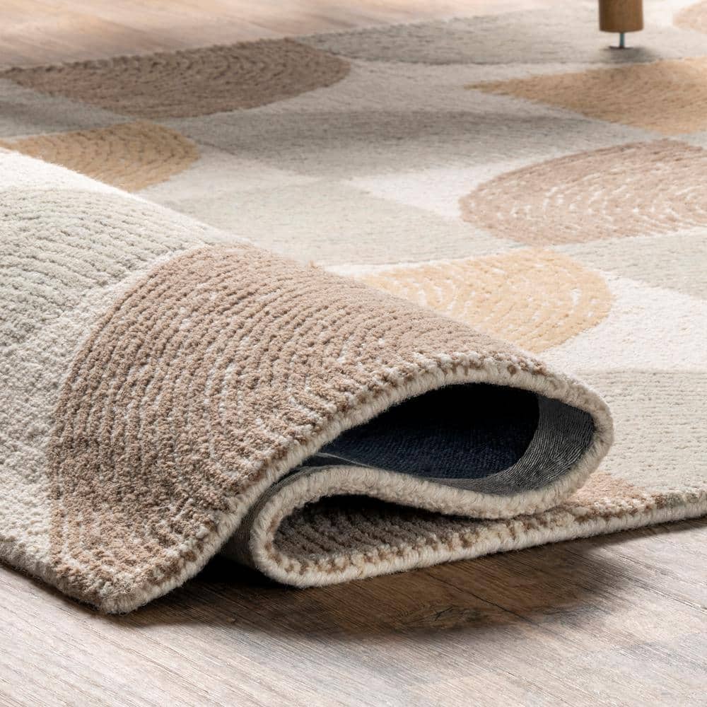 Beige and Light Gray Geometric Wool Tufted Area Rug, 5' x 8'