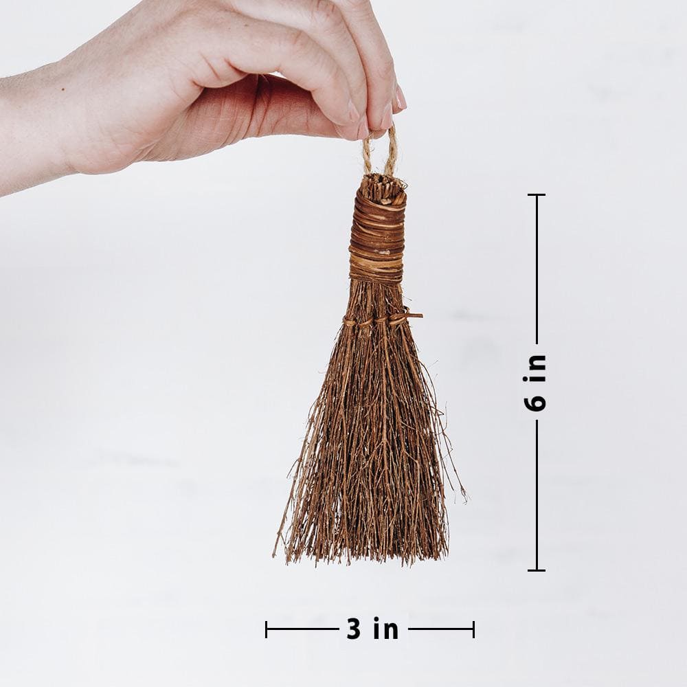 Rustic Natural Fiber Cinnamon Scented Decorative Broom Set