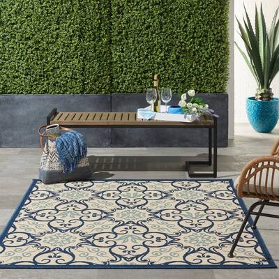 Caribbean Ivory/Navy 5 ft. x 5 ft. All-over design Transitional Indoor/Outdoor Square Area Rug