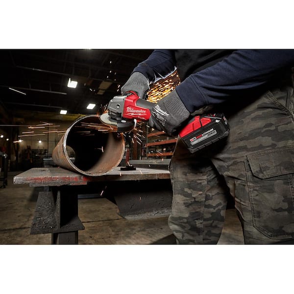 Milwaukee - M18 FUEL 18V Lithium-Ion Brushless Cordless 4-1/2 in./5 in. Grinder and Starter Kit w/(1) 5.0 Ah Battery and Charger