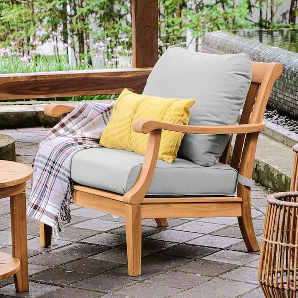 https://images.thdstatic.com/productImages/8ae40efb-208e-4c8b-b9aa-d2b0c51adb60/svn/cambridge-casual-outdoor-lounge-chairs-120812-tw-xx-oy-xx-1f_600.jpg