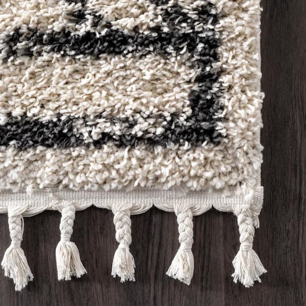 Off-White Shaggy Soft Rug – Modish Furnishing