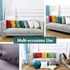 outdoor-throw-pillows-b07wp97y1y-4f-hotspot.0