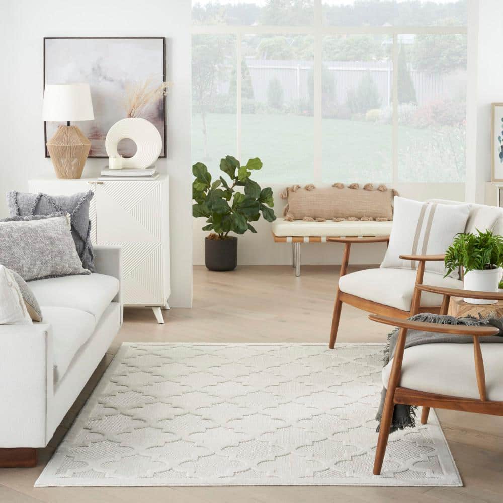 Ivory and White Trellis Synthetic Flat Woven 6' x 9' Rug