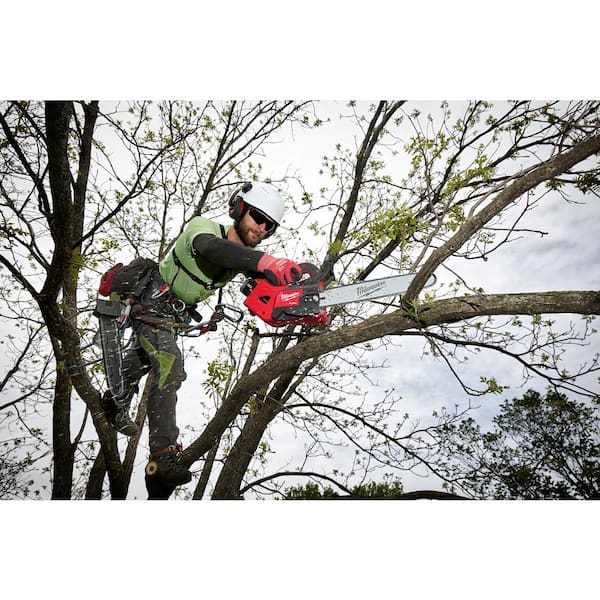 Milwaukee 14 in. Chainsaw Bar & Chain Combo with .325 in Milwaukee 14 in. Chainsaw Bar & Chain Combo with .325 in