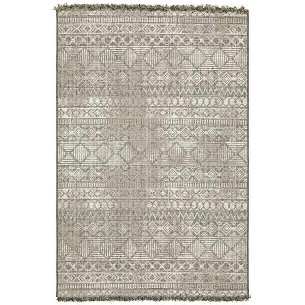 AVERLEY HOME Gables Beige 7 ft. x 9 ft. Tribal Stripe Polypropylene Indoor/Outdoor Area Rug