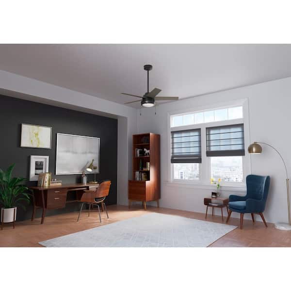 Hunter - Burroughs 44 in. Indoor Matte Black Ceiling Fan with Light Kit