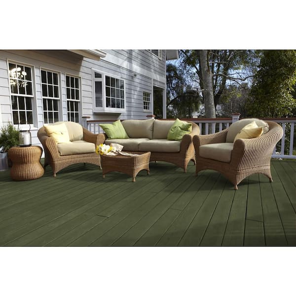 BEHR DECKplus 1 gal. #M410-7 Perennial Green Solid Color Waterproofing  Exterior Wood Stain 21301 - The Home Depot