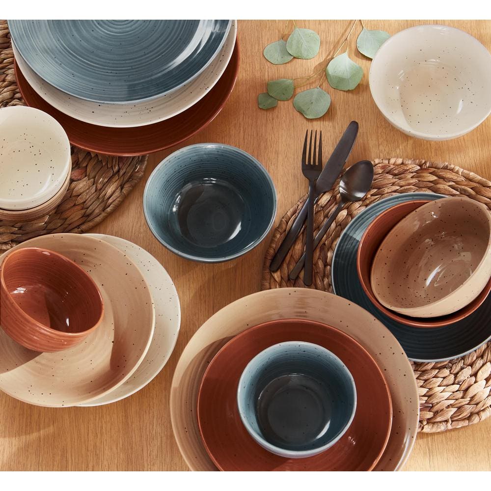 Siterra Painter's Palette 16-Piece Stoneware Dinnerware Set