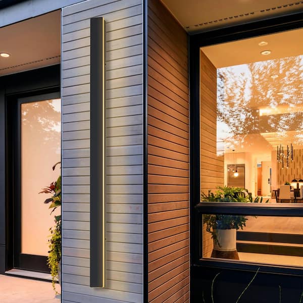 Massive Wall Light - Outdoor Lighting (Wall, LED, AC, Warm White, Brown