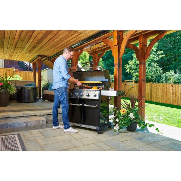 Broil King - Baron 520 Pro 5-Burner Propane Gas Grill in Black
