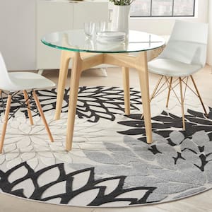 Aloha Black White 8 ft. x 8 ft. Round Floral Contemporary Indoor/Outdoor Patio Area Rug