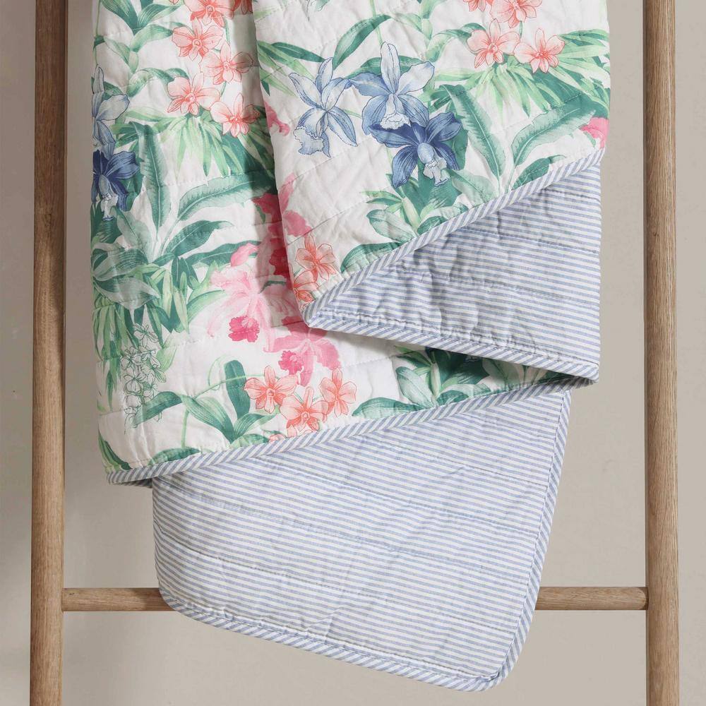 Twin Blue Cotton Reversible Quilt Set with Botanical Pattern