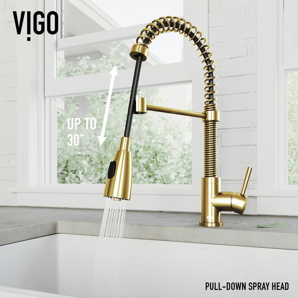 Elegant Matte Gold Pull-Down Kitchen Faucet with 360° Swivel Spout