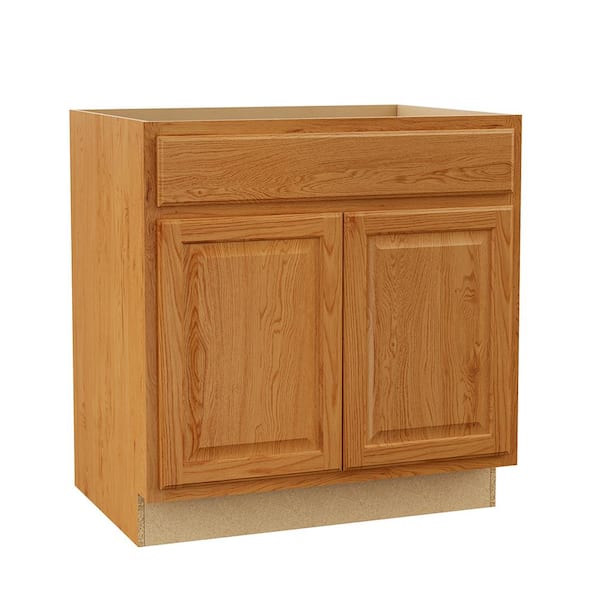 Hampton 33 in. W x 24 in. D x 34.5 in. H Assembled Base Cabinet in Medium Oak