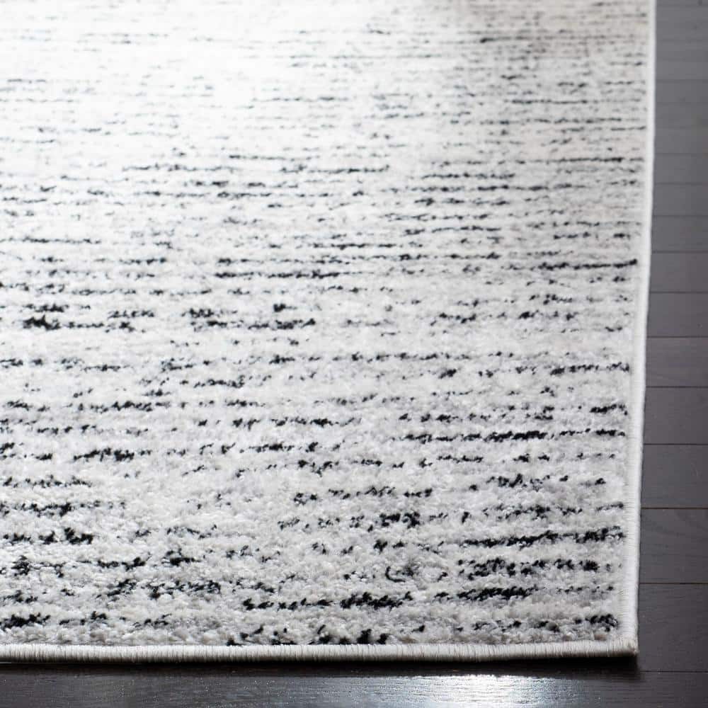 Ivory and Silver 8' x 10' Reversible Rectangular Area Rug