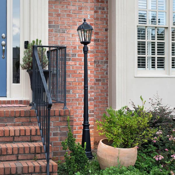 Royal Bulb Series 1-Light Black Outdoor Weather Resistance Integrated LED Solar Lamp Post Light Set with Light Bulb