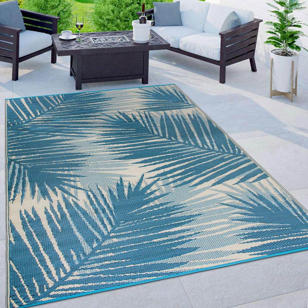 Tropical Blue Floral Reversible Synthetic Outdoor Area Rug
