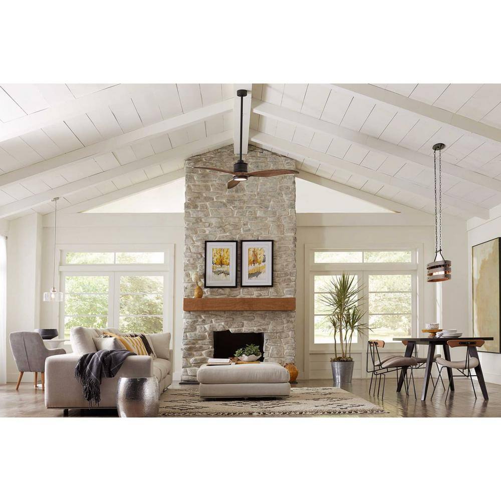 Gulliver Graphite and Weathered Gray 4-Light Linear Chandelier