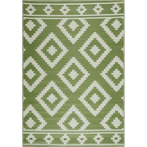 https://images.thdstatic.com/productImages/8bd44d2c-735a-4bb0-a586-0a1d813071e3/svn/green-cr%C3%A8me-outdoor-rugs-playa-4-x6-milan-green-creme-64_300.jpg