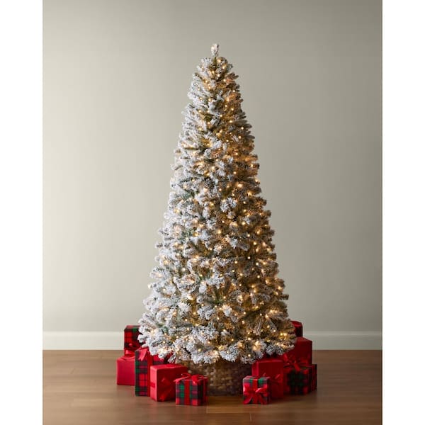 7.5 ft Festive Pine Flocked LED Pre-Lit Artificial Christmas Tree T10