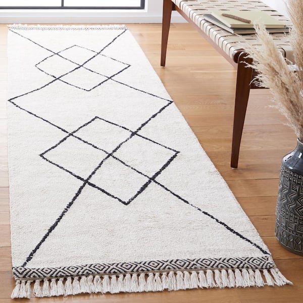 Easy Care Ivory/Black 2 ft. x 11 ft. Machine Washable Diamond Cross Fringe Runner Rug