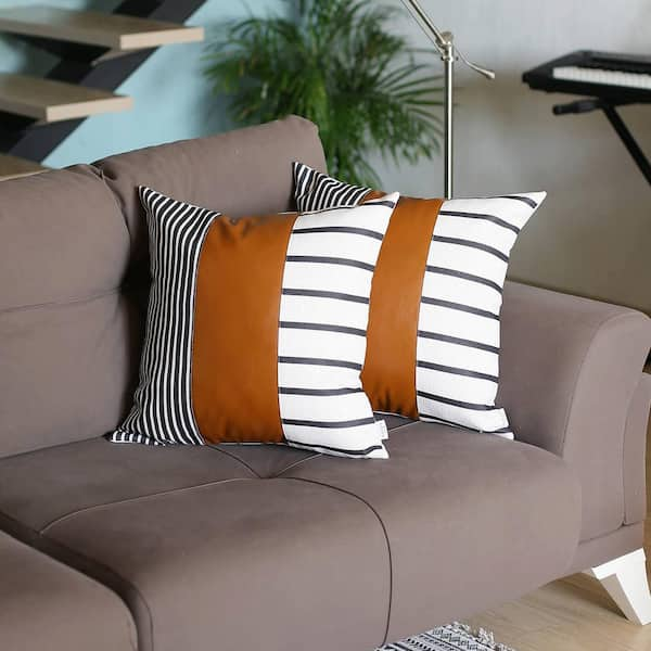 https://images.thdstatic.com/productImages/8c2494ba-735c-41ea-9135-bb357f355b9a/svn/mike-co-new-york-throw-pillows-50-set-931-4688-7172-64_600.jpg