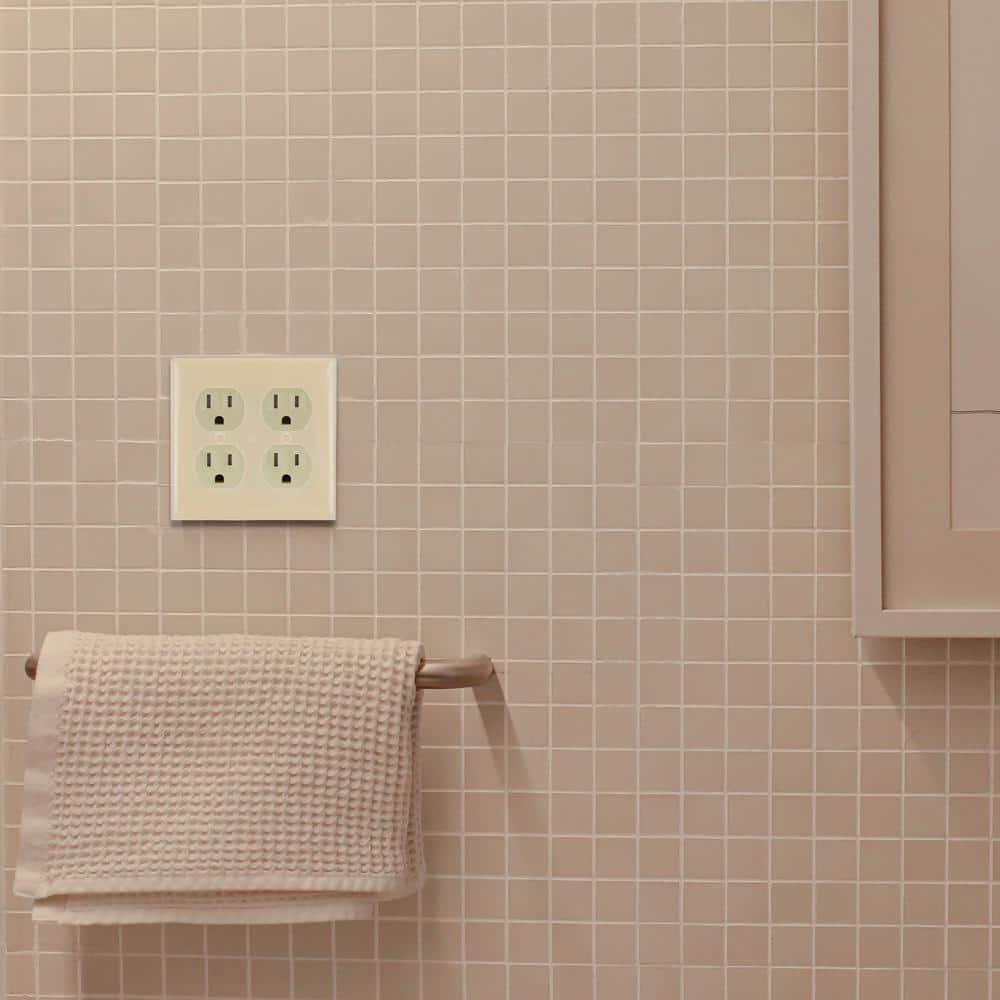 Ivory 2-Gang Plastic Duplex Outlet Wall Plate Covers