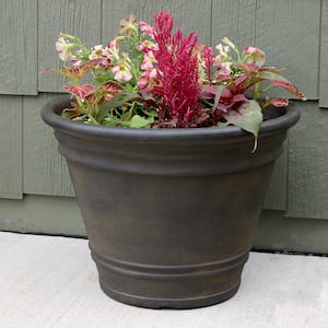 20 in. Sable Single Franklin Resin Outdoor Flower Pot Planter