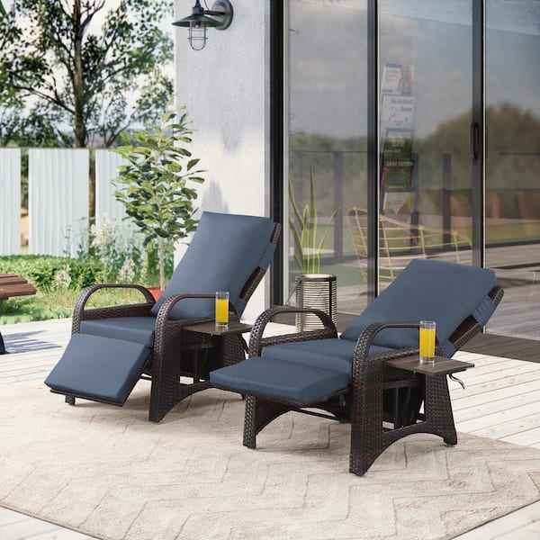 THY-HOM Menton 2-Pieces Brown Wicker Outdoor Recliner Chair with Navy Blue Cushion Patio Lounge Chair with Coffee Table