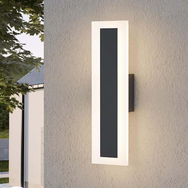 LamQee 11.8 in. 1-Light Black Modern Linear Integrated LED Indoor/Outdoor Wall Sconce